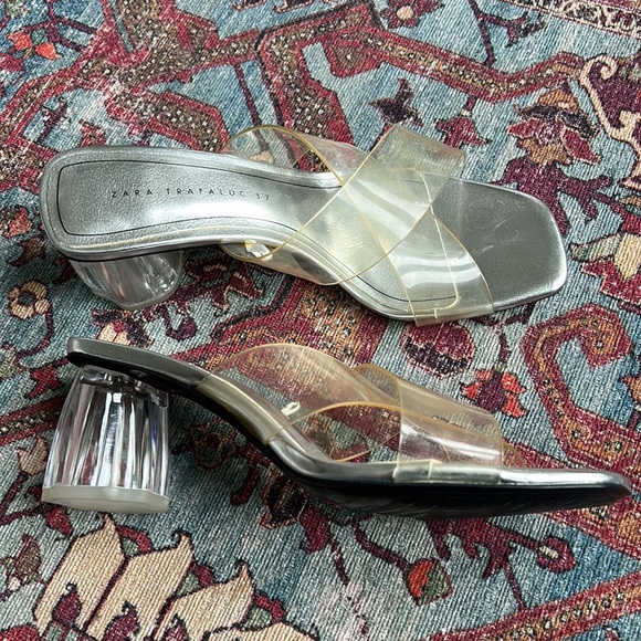 Zara Shoes - Zara Womens Clear PVC Block Heal Cross Over Sandals Size 37 Silver